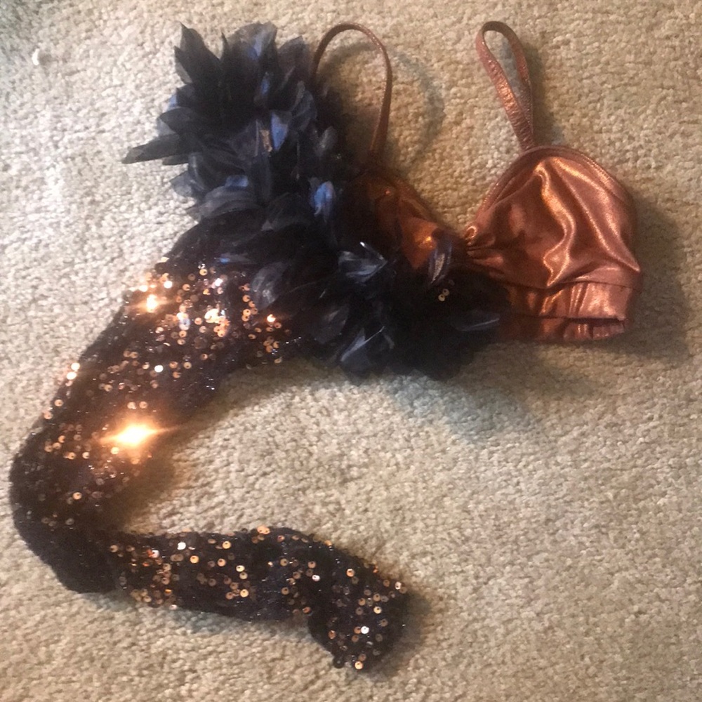Adorable child dance costume top